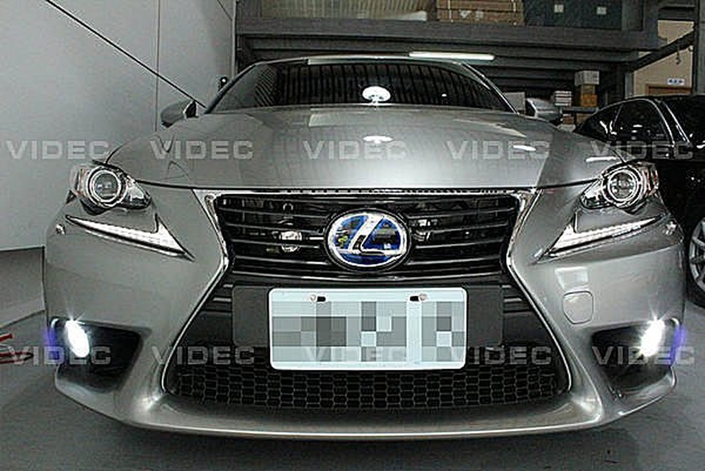 威德汽車 凌志 LEXUS IS300h 霧燈 HID 6000K 18個月長期保固