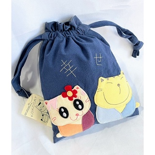 結束營業出清【泡泡喵拼布】快樂 束口化妝包 雜物包 生理用品 彩妝包 小物包 錢包 零錢包 四色☆╯貓咪 KOKOCAT