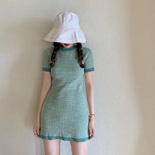[現貨] 複古牛油果綠色格子裙 中長款短袖T恤連身裙 chic夏季針織修身顯瘦港味學生女生連身短裙