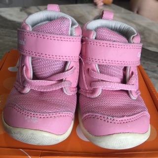 Combi女童鞋粉色