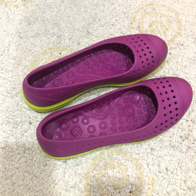 SKECHERS 紫色螢光綠底橡膠透氣防水休閒鞋