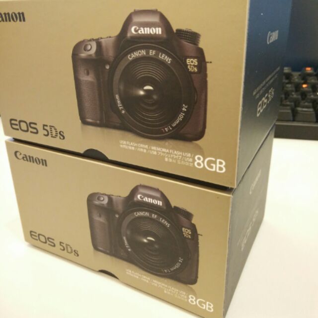 Canon限量版 EOS 5DS EF 24-105mm f/4L 隨身碟8GB 收藏模型