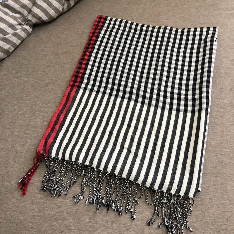 日本製 黑白紅條紋格紋輕薄圍巾 披巾