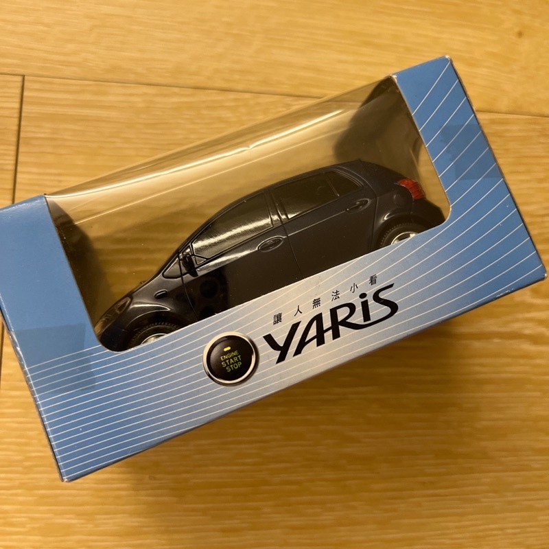 Toyota 台灣豐田原廠迴力車 Yaris 模型車 1/32