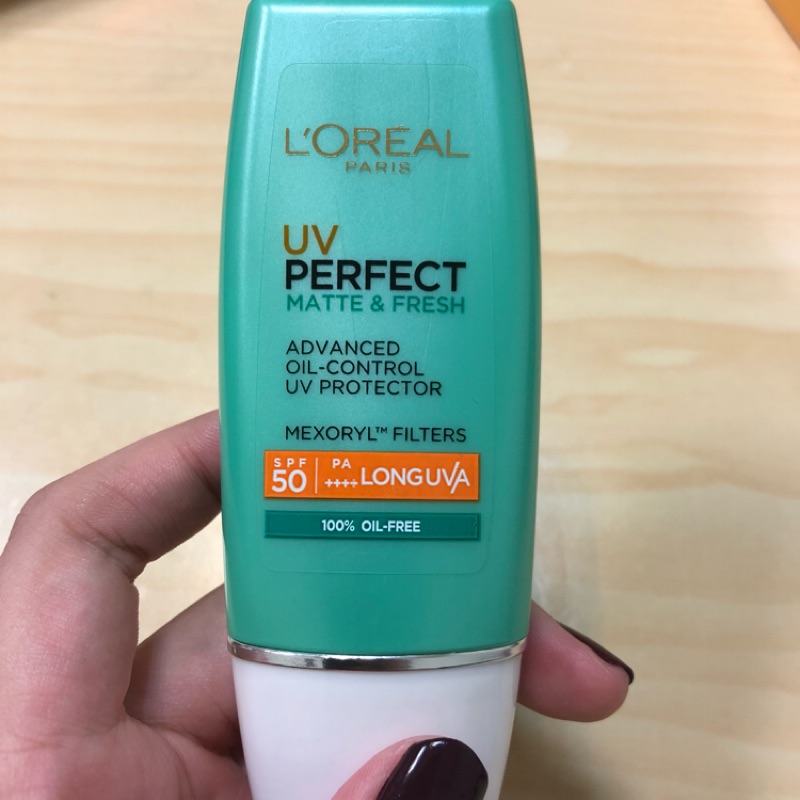 L’OREAL 控油防曬乳