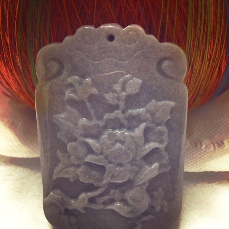 黑珊瑚紅-天然珊瑚玉紫芋色雕刻件