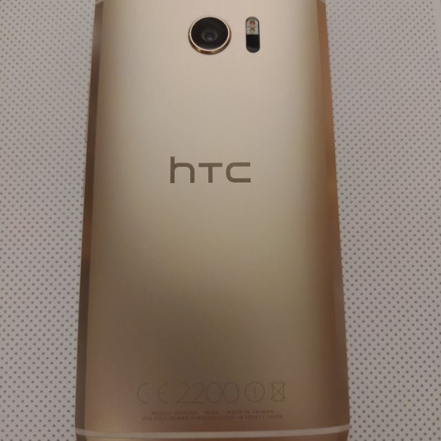 Htc 10 金色 4G/64GB 已換新電池 盒裝 保護殼 M10h