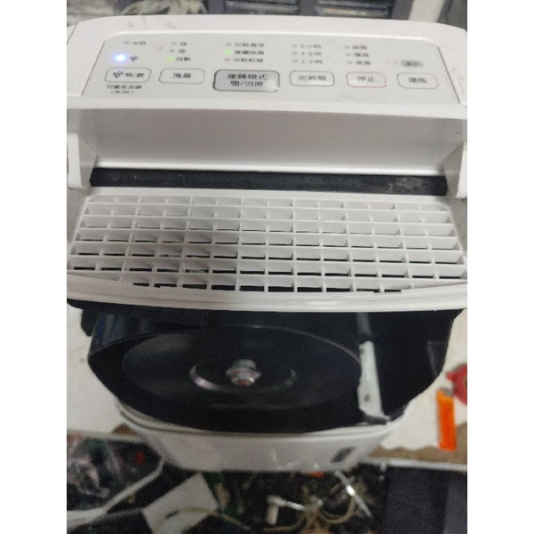 夏普空氣清淨除濕機 二手 保固三個月(賣場有出售本機零件請詢問)