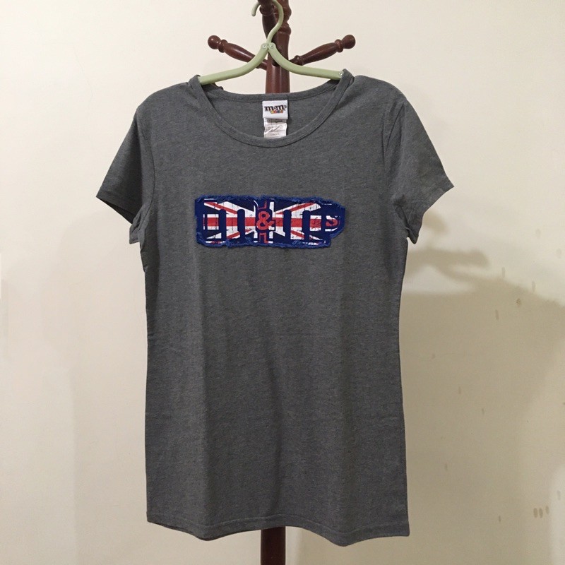 ［全新］英國🇬🇧M&amp;M’S WORLD購入 英國國旗logo牛仔貼布上衣T恤-女款