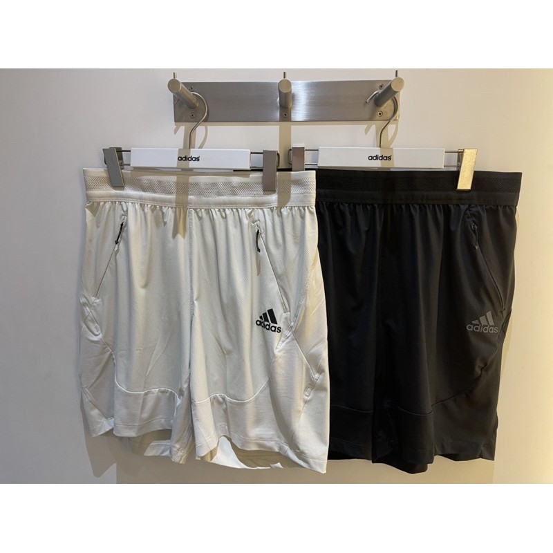 【🍊吉利商店】 Adidas Logo 拉鍊式口袋 運動短褲 黑GL1677 米白GT7892