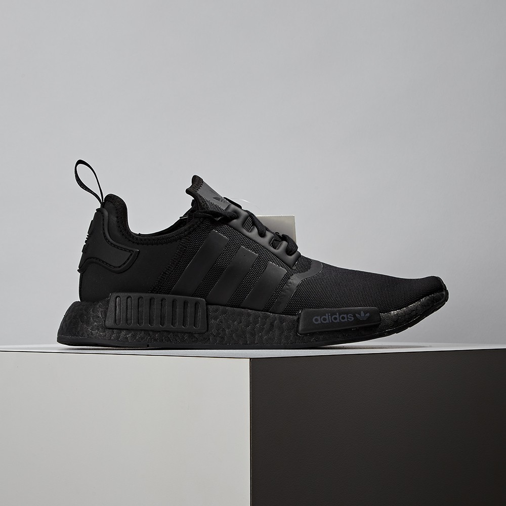 Adidas NMD_R1 男鞋 黑 運動 休閒鞋 FV9015