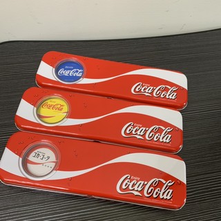 Coca-cola 可口可樂鐵盒附三個胸針(不挑款)
