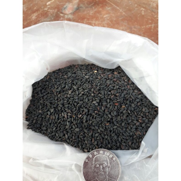 生黑芝麻粒一斤140元（600公克）