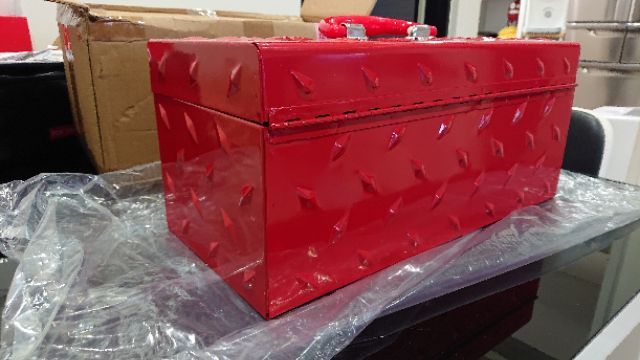 Supreme 18fw Diamond Plate Tool Box 工具箱鐵盒鐵箱鎖| 蝦皮購物