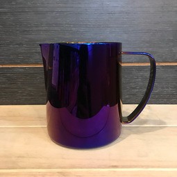 卡拉拉咖啡精品 Barista Gear BG 不鏽鋼 拉花鋼杯 鍍鈦亮深紫 20oz