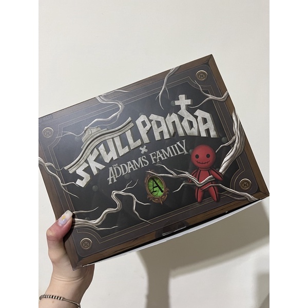 《現貨❗️》泡泡瑪特pop mart Skullpanda SP六代 亞當斯一家 確認款盲盒 一中盒