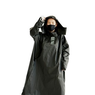 Outperform 去去雨水走Plus(揹包款) 斜開雙拉鍊專利一件式雨衣 曜石黑 協開雙拉鍊 連身式雨衣《淘帽屋》