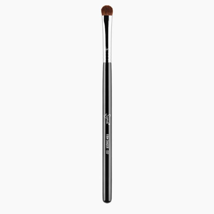 Sigma官網購入 E57 - FIRM SHADER BRUSH 眼影刷 (黑色銀環) - 現貨