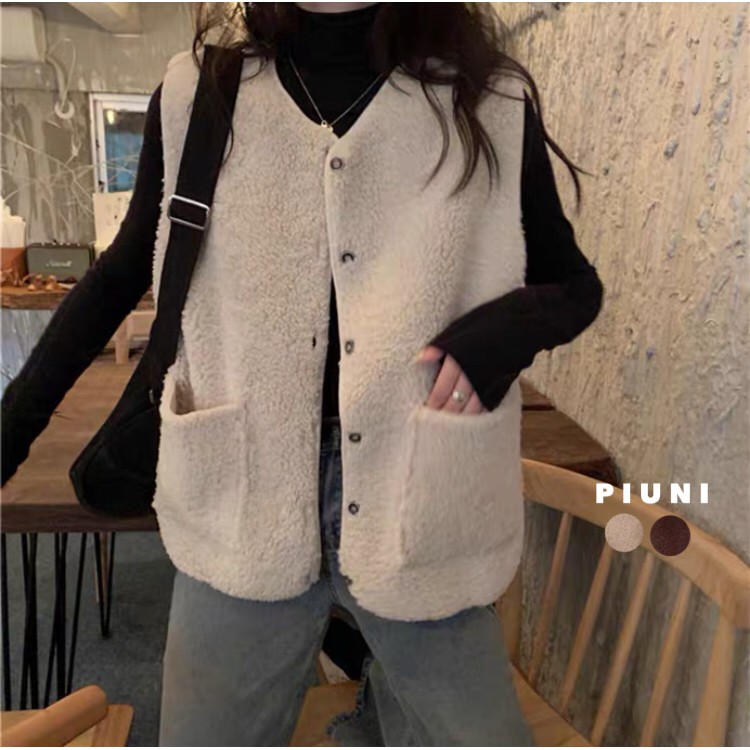 簡單 Piuni 復古羊羔毛背心背心外套港味穿搭必備可愛馬甲無袖背心羊羔毛馬甲外套毛毛背心排扣 蝦皮購物