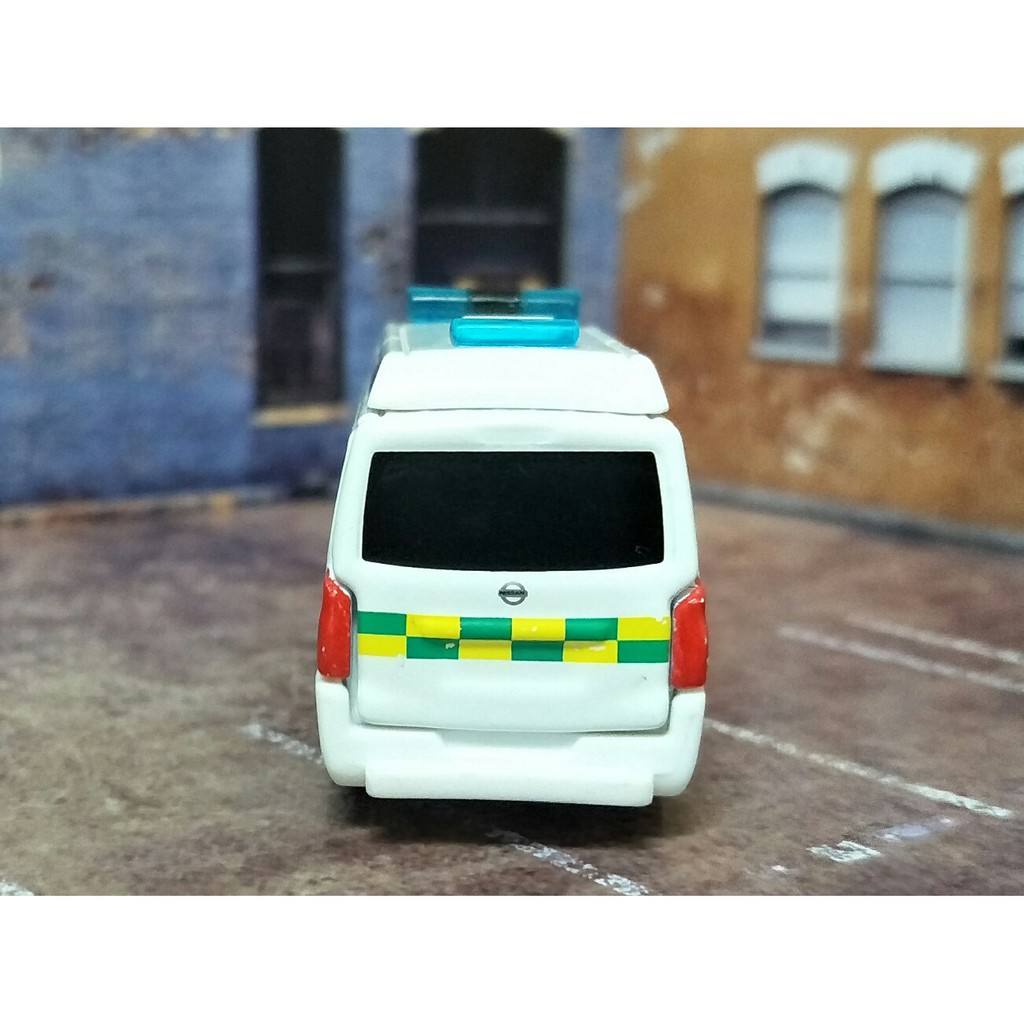 番王蝦舖a008 Tomica二手車庫no 18 日産nissan Nv350 救護車海外特別版 蝦皮購物