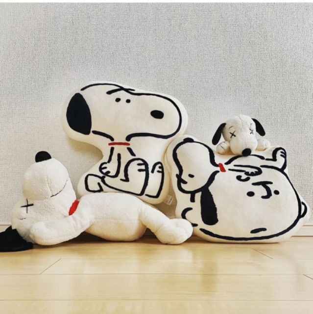 全新正版66折 Uniqlo Snoopy史奴比x日本插畫家長場雄聯名抱枕peanuts X Yu Nagaba出清價 蝦皮購物