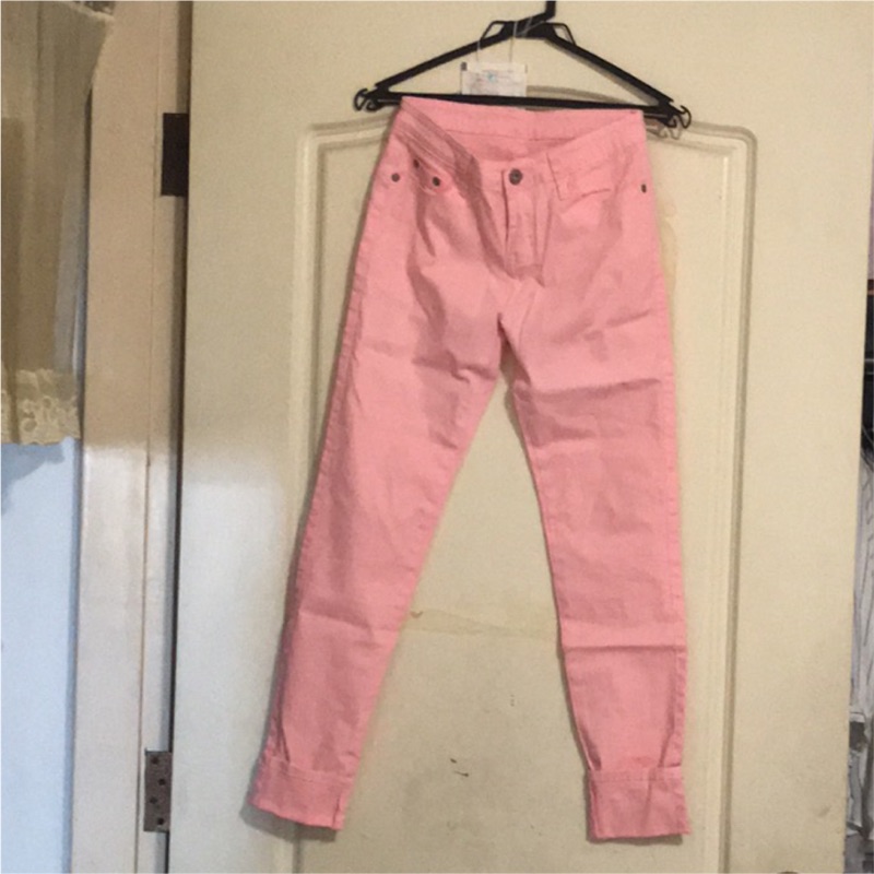 PTT批踢踢合購板 熱賣商品 馬卡龍色彈力小腳褲 粉色