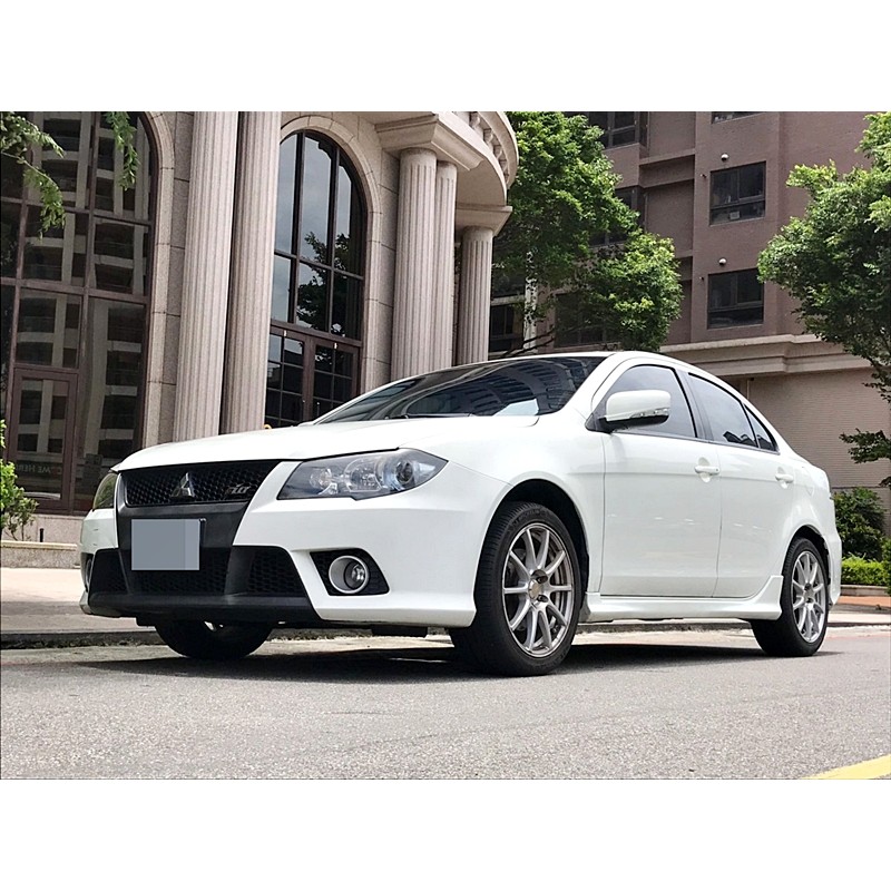 新車入庫！２０１０年 LANCER IO 2.0運動滿滿配！精改輕量化鋁圈！源源不絕的動力！經典不敗！全額貸款沒問題！