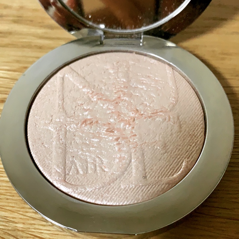 ［二手·現貨］Dior 打亮/高光餅 Catie推薦色 #002 最受PTT美妝版及網路推崇的2017年絕版舊版