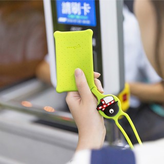 Bone頸掛繩卡套企鵝小丸 現貨 可水洗 矽膠 可折疊 彈性 掛脖 通勤 信用 悠遊 名片 刷卡 辦公 證件
