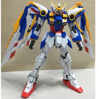 {鋼彈的屋-模型工作室} 萬代 MG 1/100 飛翼 EW 完成品 （實品如圖） 鋼彈 模型 代工