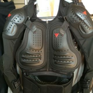 戰甲 護甲 龜甲 Dainese light wave jacket 丹尼斯 防摔衣 義大利 夏季護具衣