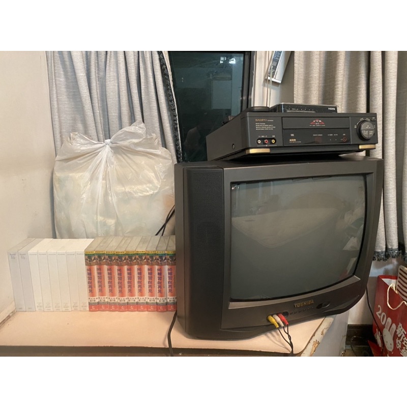 Toshiba東芝傳統電視含機上盒&amp;錄影帶DVD