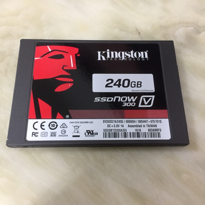 二手Kingston 金斯頓 SSD 240GB，保證良品，超級新，使用時數0小時，降價特賣1900元