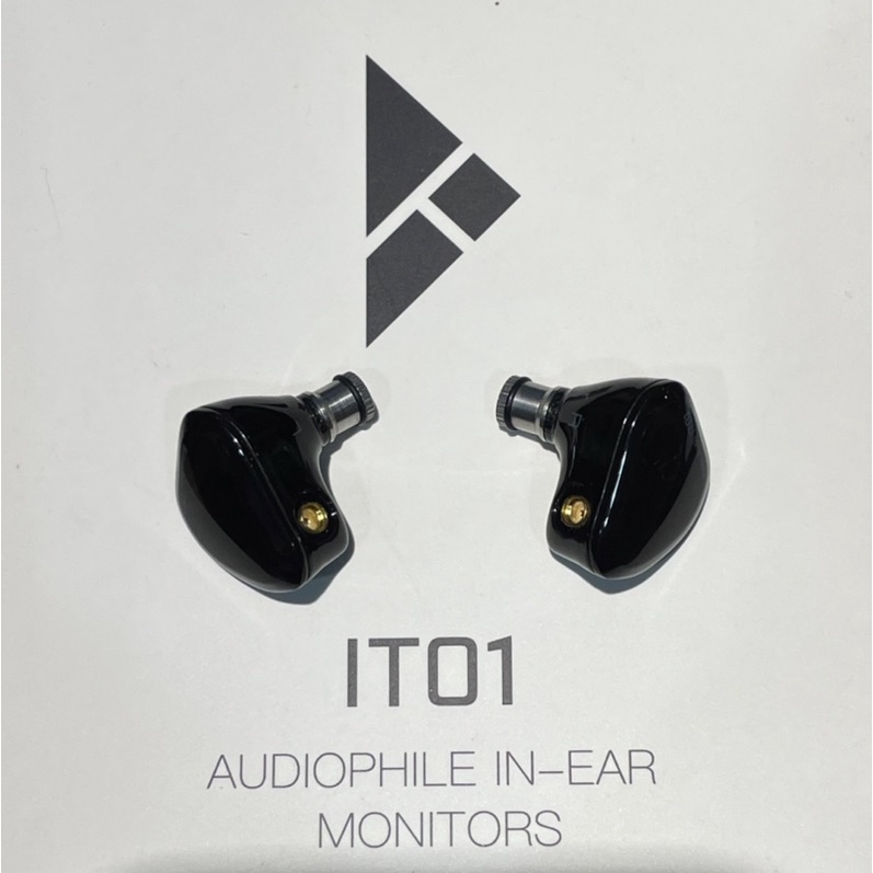 ibasso IT01 黑 - 石墨烯振膜耳道式耳機 二手