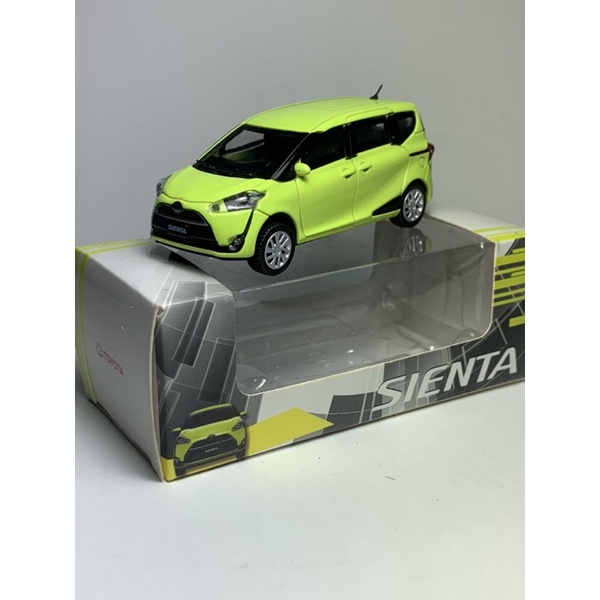 1/43 Toyota sienta 原廠模型車