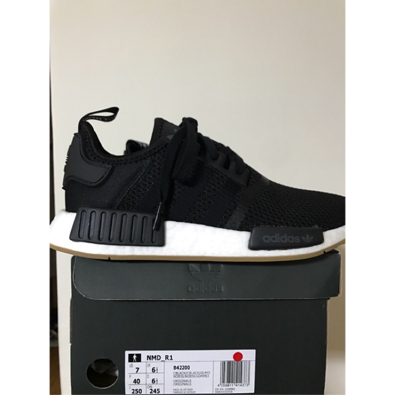 Adidas NMD R1 黑 US7 25cm B42200