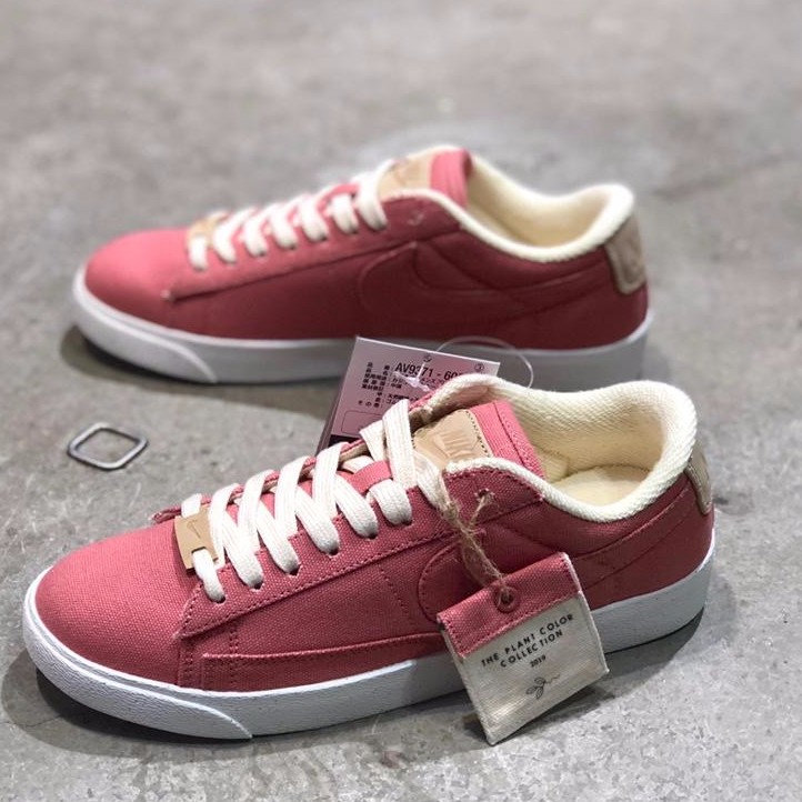 nike blazer low lx pale ivory