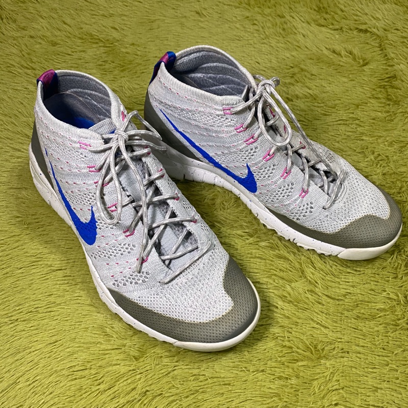 flyknit trainer chukka