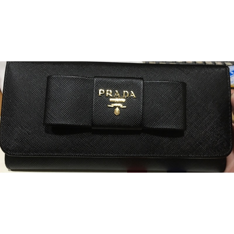 ✨Prada 蝴蝶結長夾