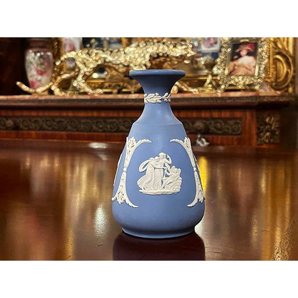 #19世紀 英國製骨瓷Wedgwood Jasperware碧玉浮雕小花瓶  #321321