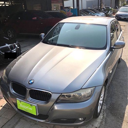 2008年 BMW 320i