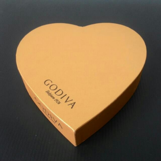 Godiva 金裝巧克力盒子 禮物盒 愛心盒 置物盒 點心盒 收納盒2個加袋子
