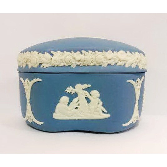 ★ VINTAGE★ Wedgwood Blue Jasper玉石浮雕造型珠寶盒 (英國製)