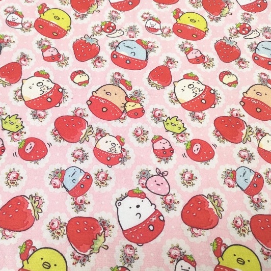 【棉布】 角落生物 草莓 粉色 卡通 棉布 薄棉 卡通布 口罩布 布料 純棉 布作