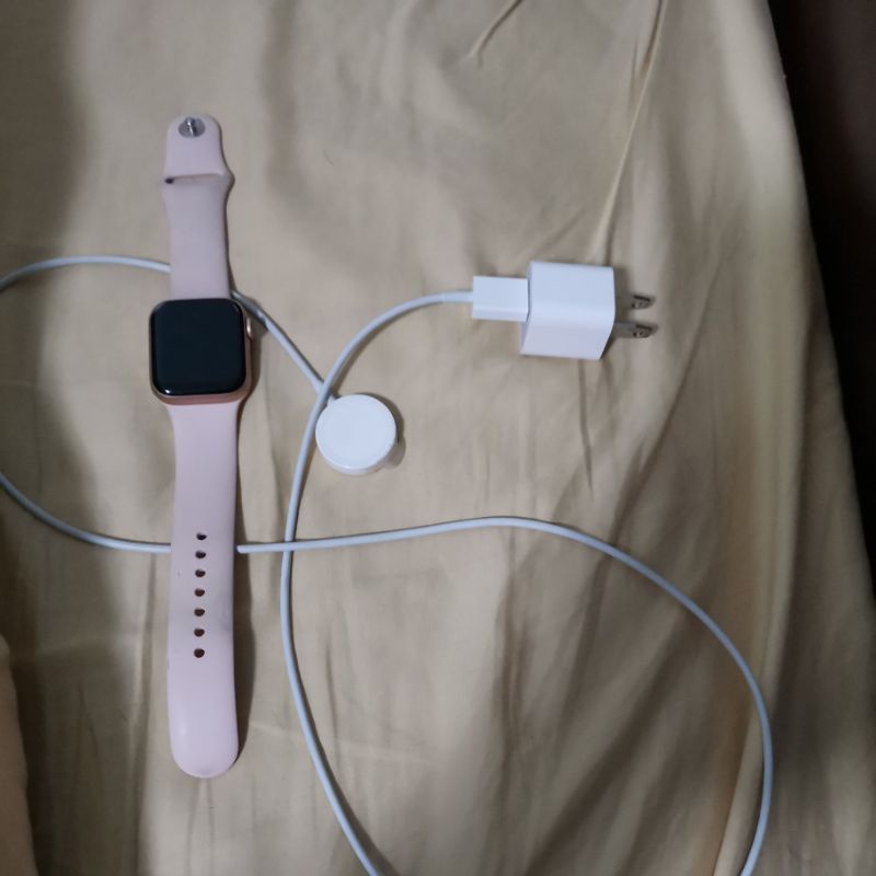 Apple watch series 5 40mm gps版