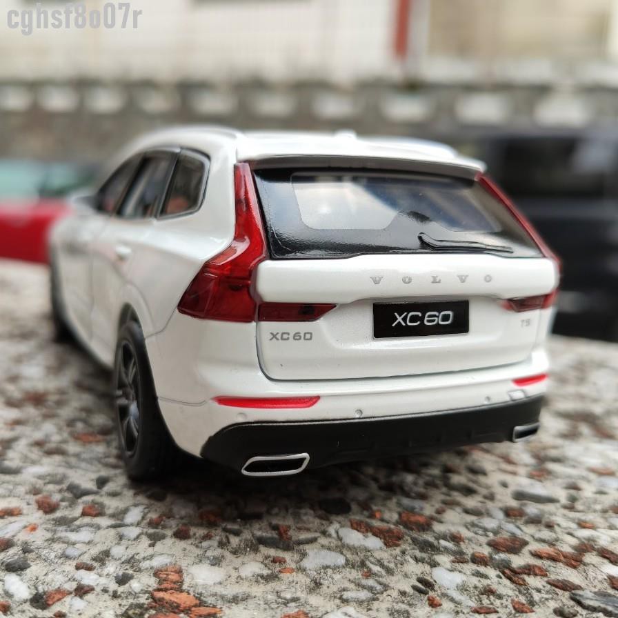 合金模型 VOLVO XC60 模型車 1/32 金屬模型 迴力車 附帶聲光效果 汽車模型 擺飾收藏 1:32模型 雷神