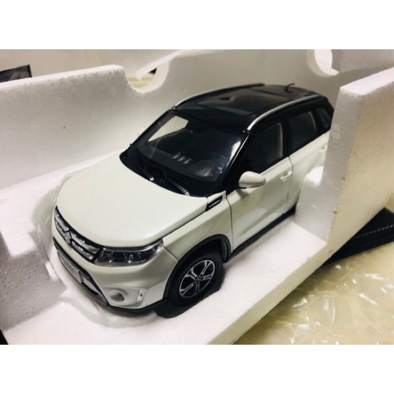 【E.M.C】1:18 1/18 Suzuki Vitara 模型車