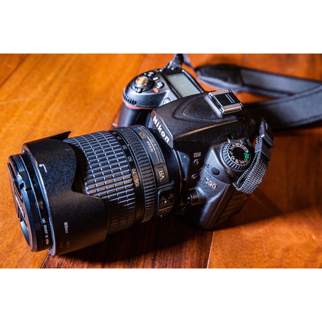 [二手] Nikon D90 數位單反 + kit鏡頭 18-105