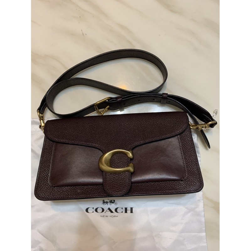 【COACH】TABBY 26 經典 C字LOGO 拋光皮革扣式手提 單肩手袋