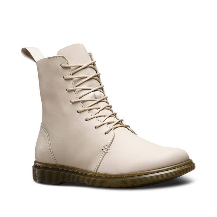 Dr. Martens Danica系列柔軟皮革輕量奶油白八孔靴（全新品略有瑕疵） | 蝦皮購物